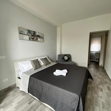 Il Melograno فندق مبيت وإفطار كاريني